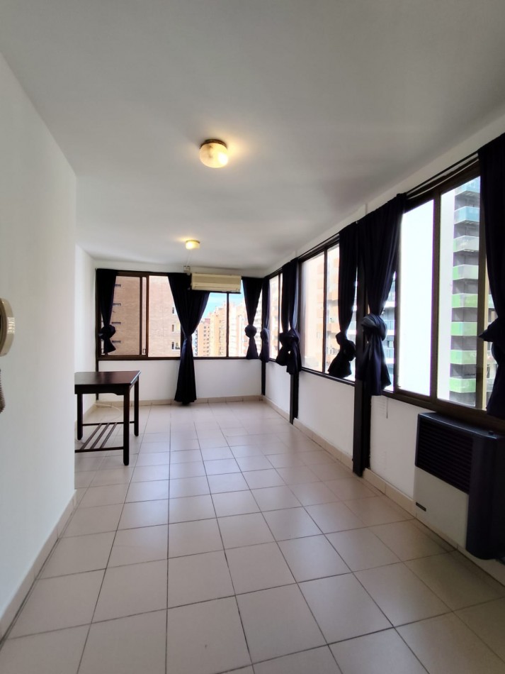 UN DORMITORIO BALCARCE Y RONDEAU