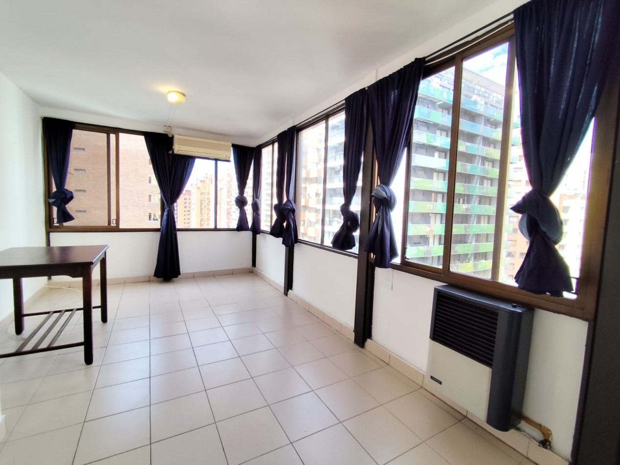 UN DORMITORIO BALCARCE Y RONDEAU