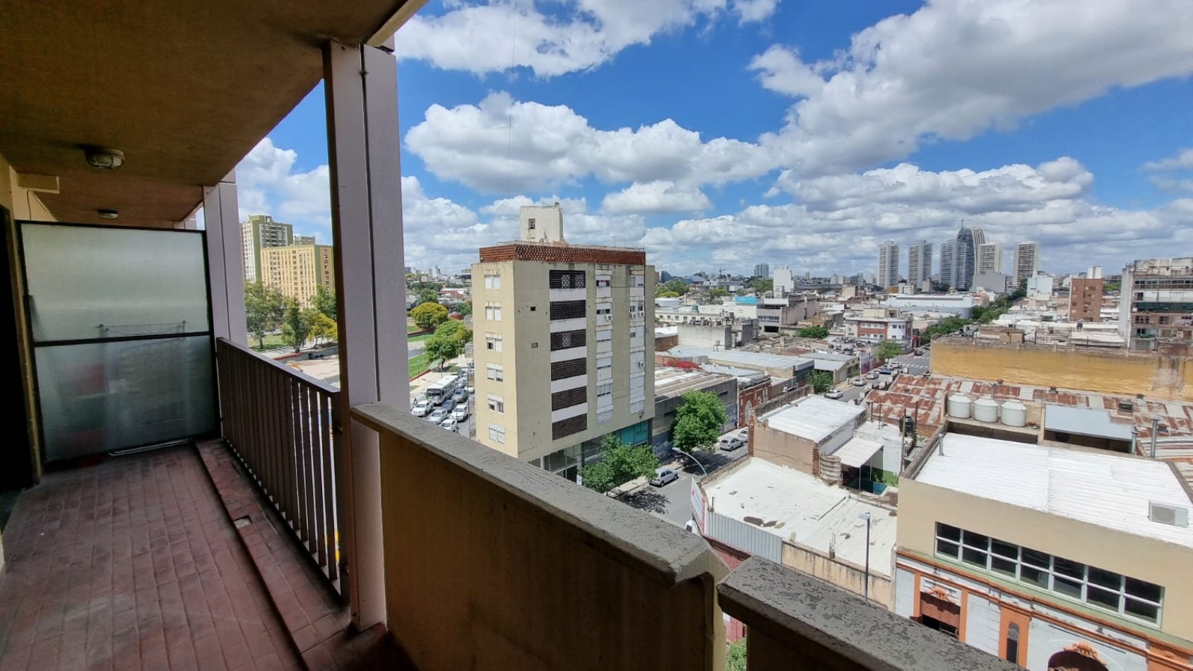 Dos Dormitorios, Gran Balcon!