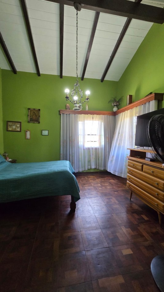 CASA DE ESTILO COLONIAL ESPAÑOL-MOLINARI