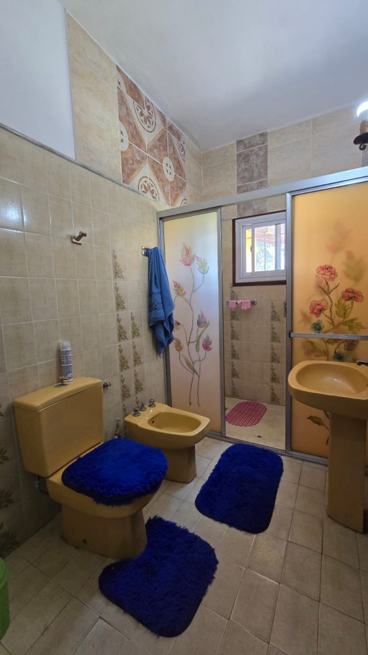 CASA DE ESTILO COLONIAL ESPAÑOL-MOLINARI