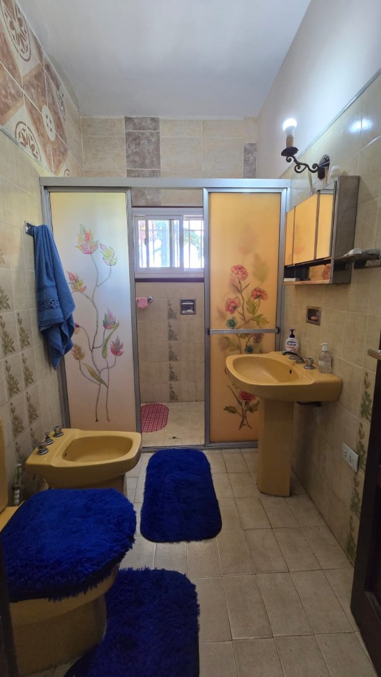 CASA DE ESTILO COLONIAL ESPAÑOL-MOLINARI