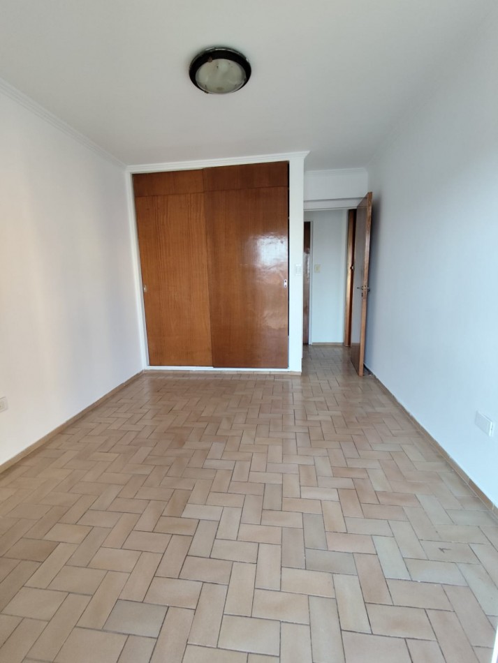 Tres Dormitorios, Cochera Alberdi