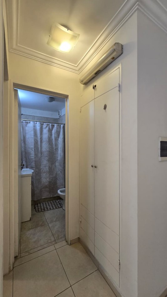 1 Dormitorio Av. Poeta Lugones Frente al Parque Sarmiento.