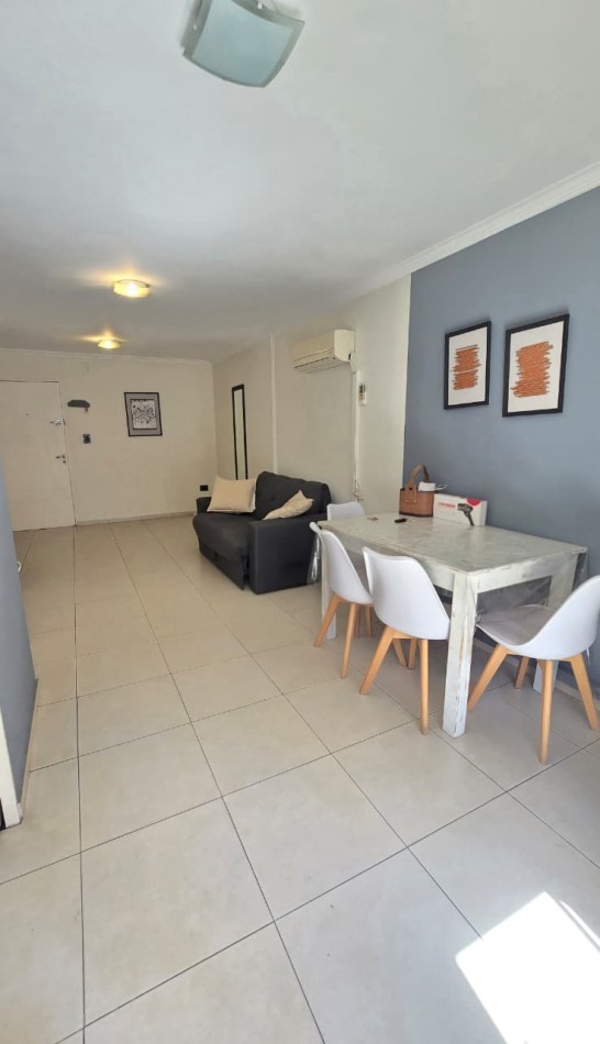 1 Dormitorio Av. Poeta Lugones Frente al Parque Sarmiento.